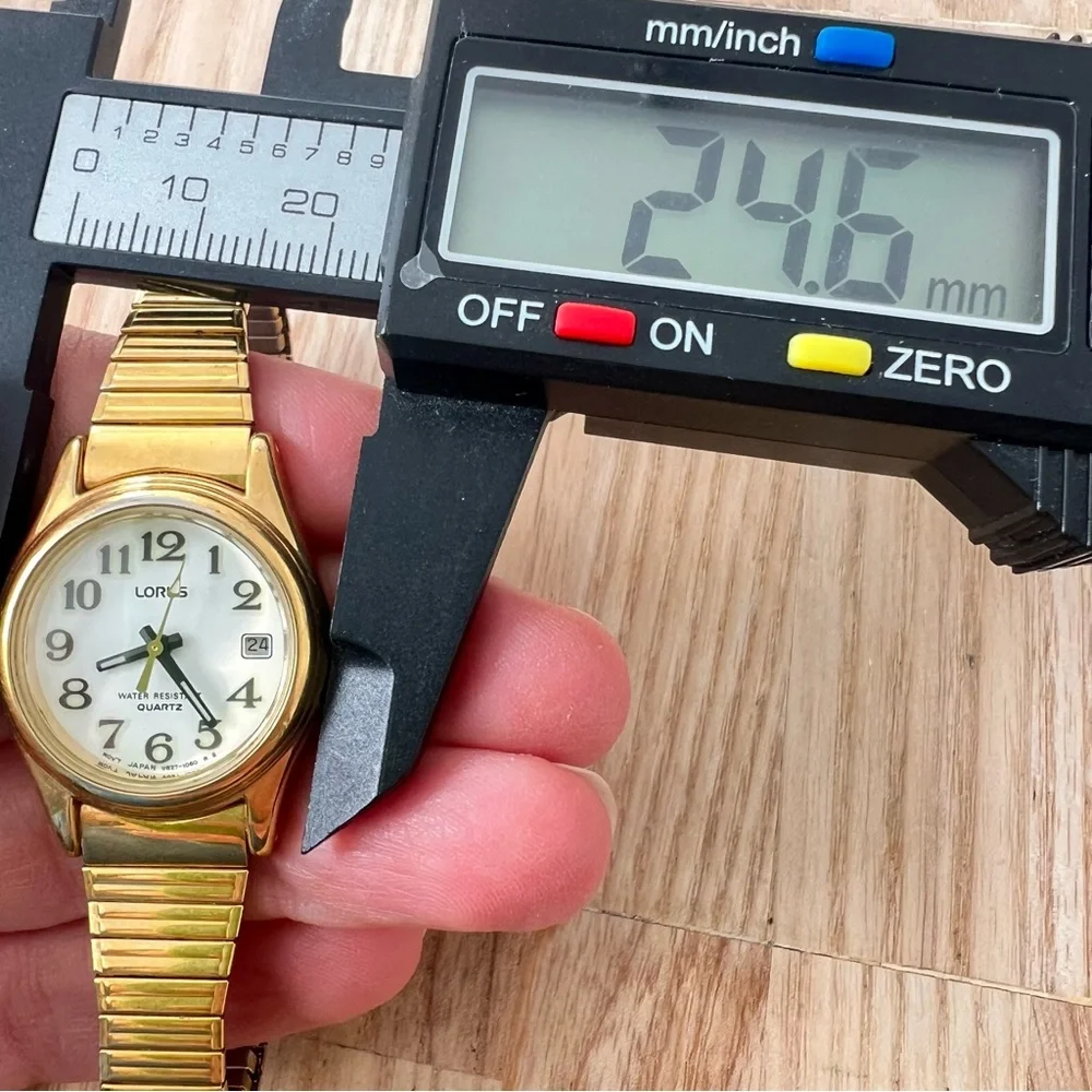 Vintage Lorus ladies gold tone dress watch NEW BATTERY